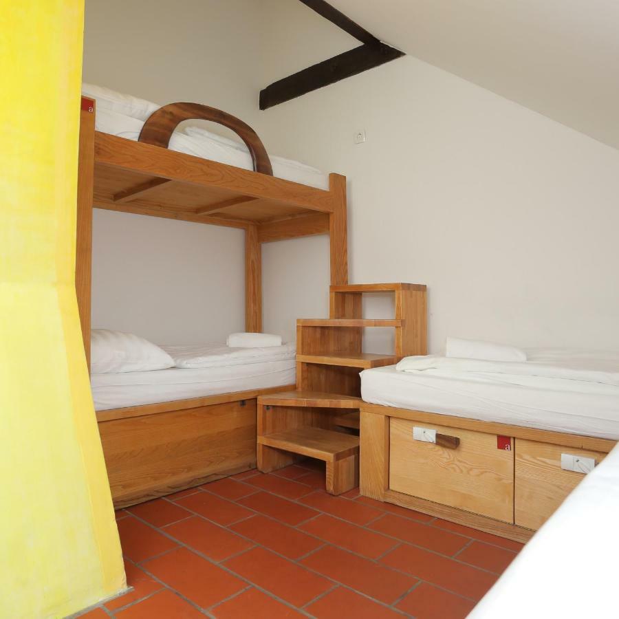 Single Bed 4-Bed Dormitory Room